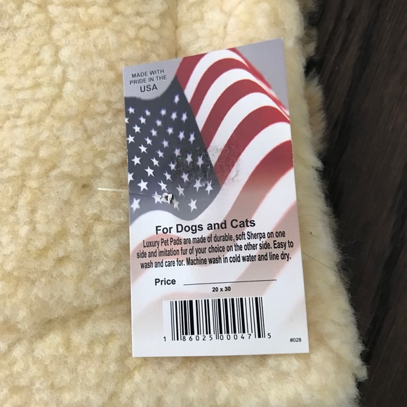 Pet Pad/Blanket Beautiful - Picture 3 of 3